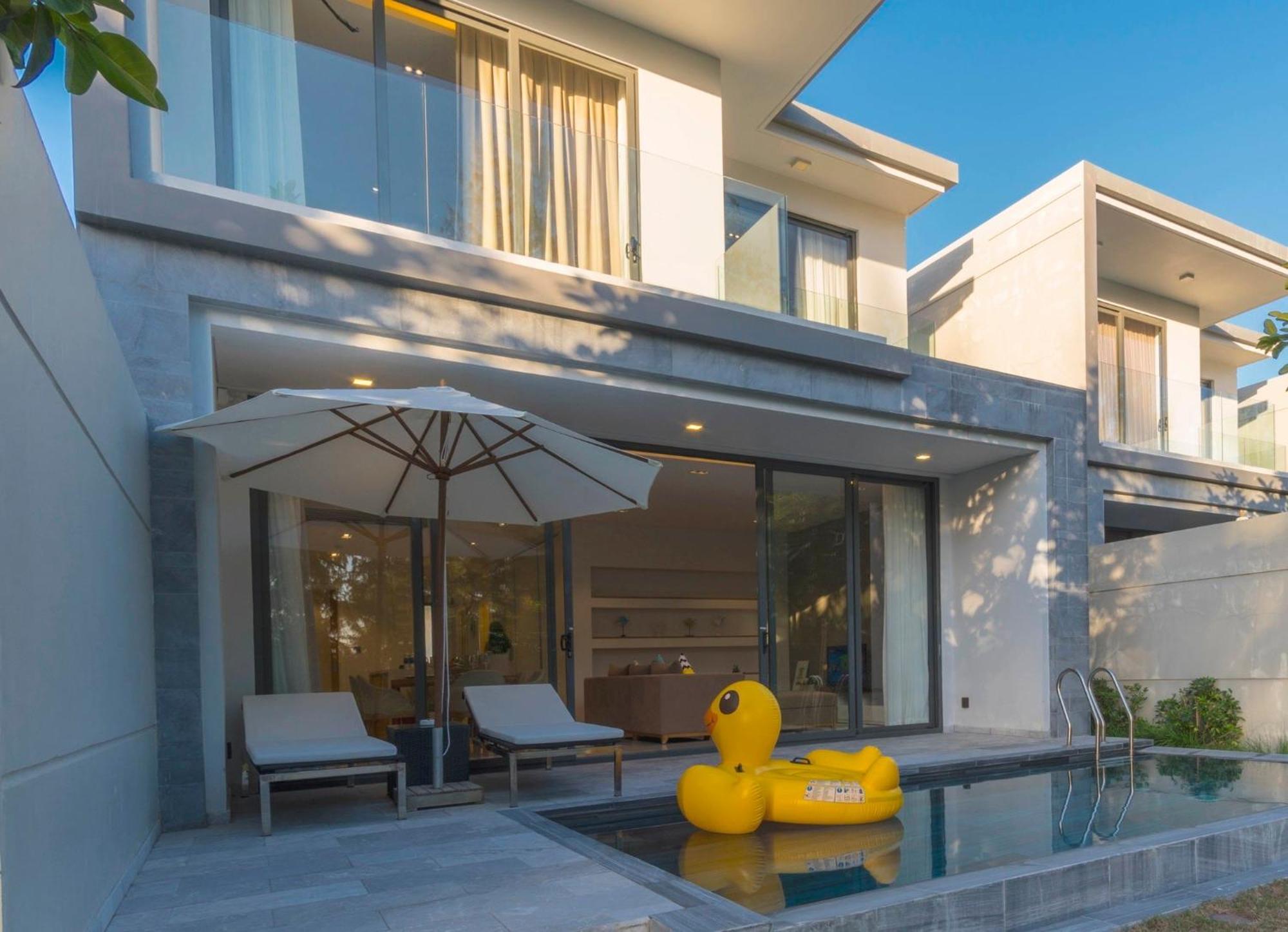 Clean & Quiet Villa - The Point Resort Дананг Экстерьер фото