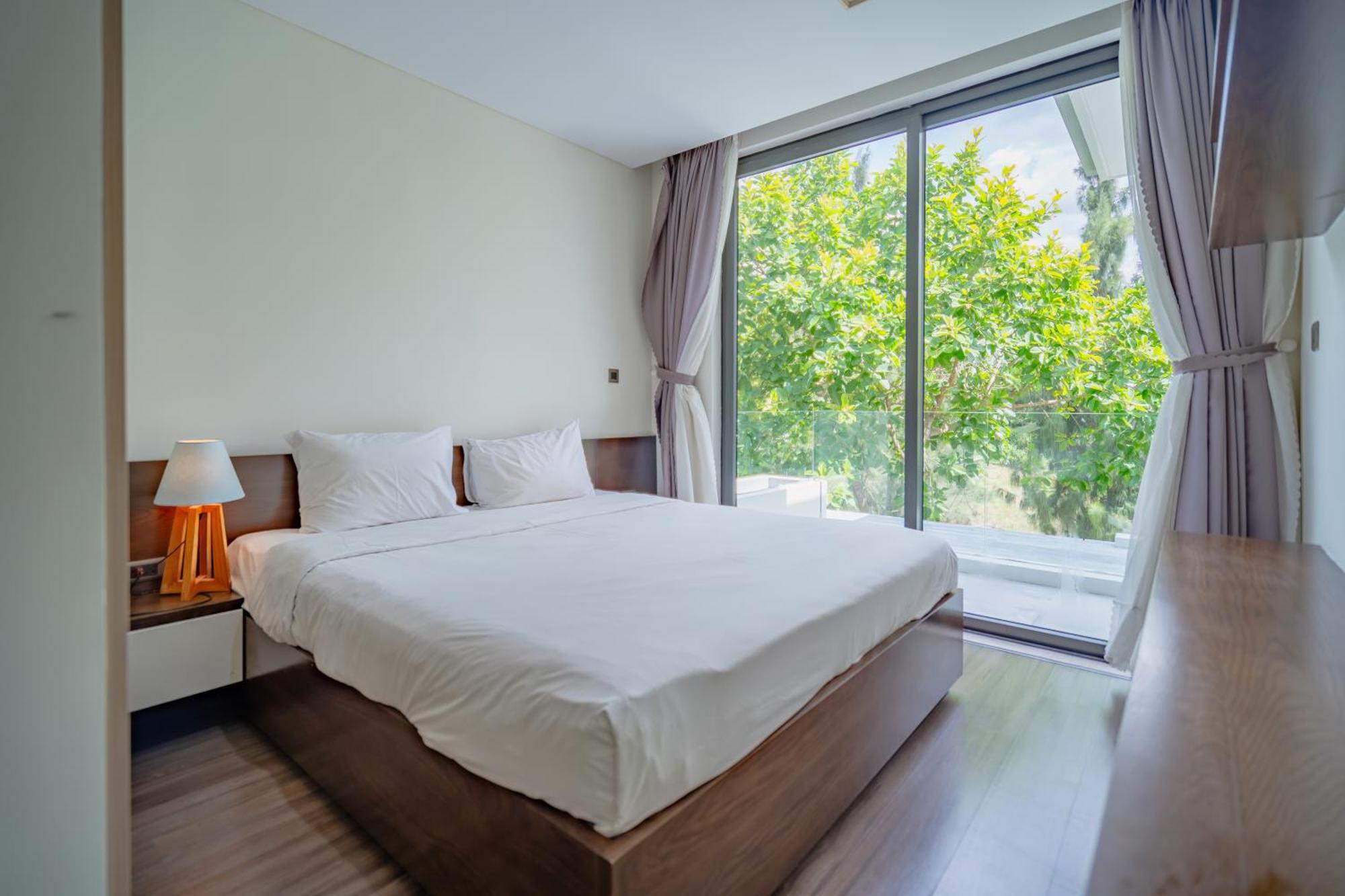 Clean & Quiet Villa - The Point Resort Дананг Экстерьер фото
