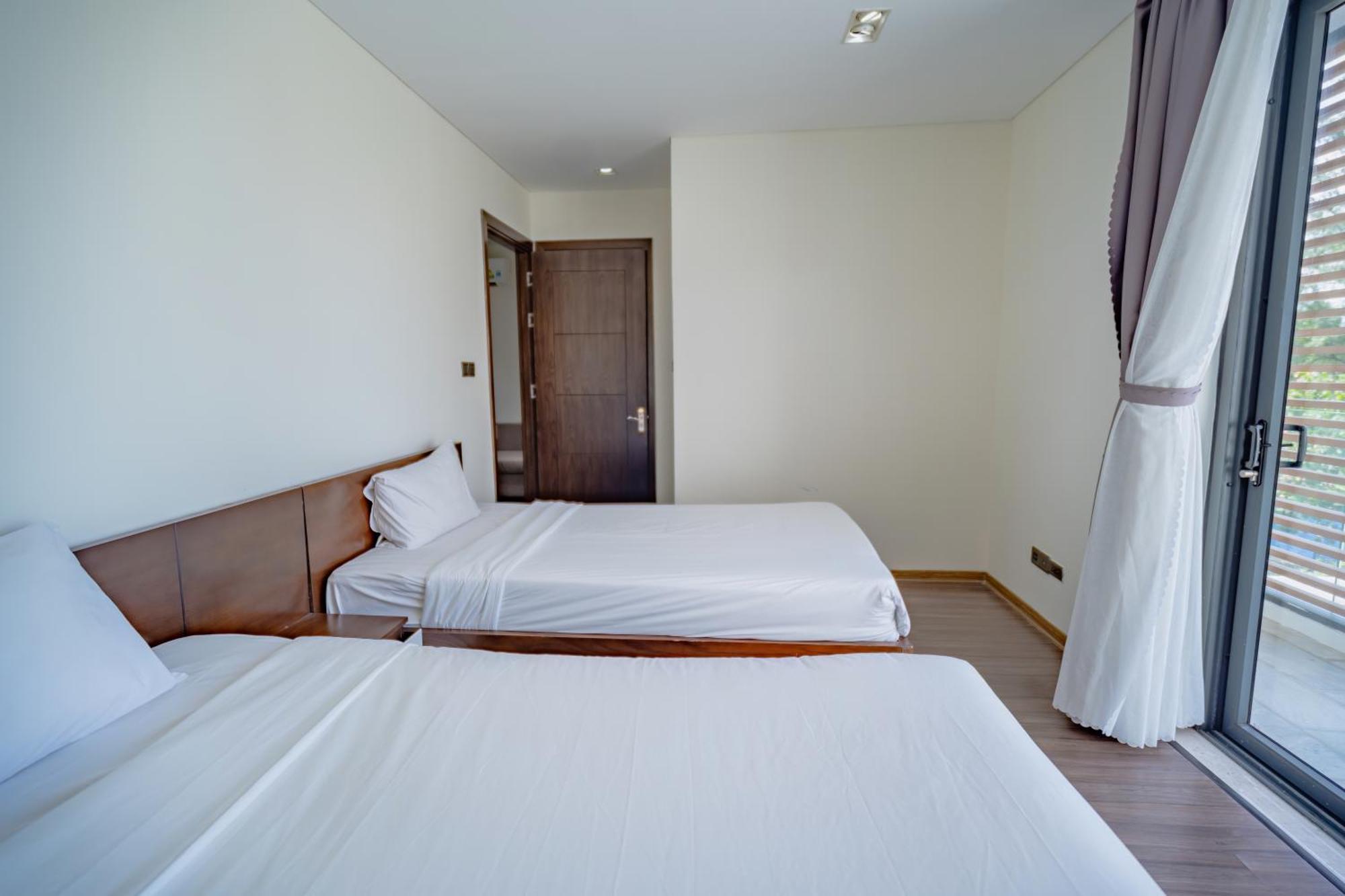 Clean & Quiet Villa - The Point Resort Дананг Экстерьер фото